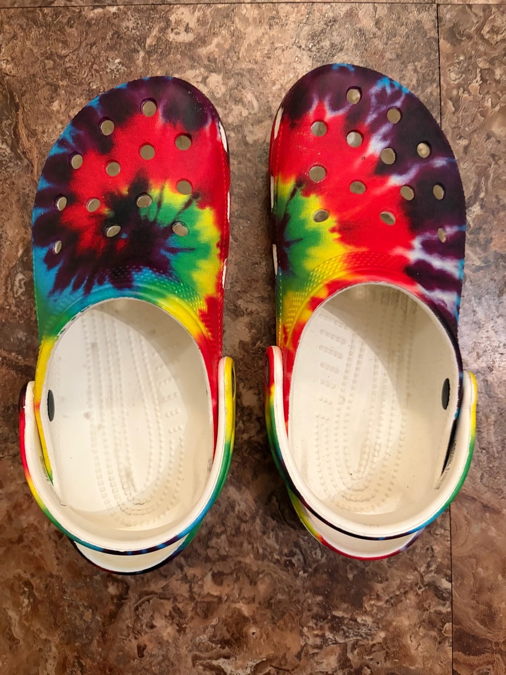 CROCS Kids Tie-Dye Clogs in Red Yellow Green Blue